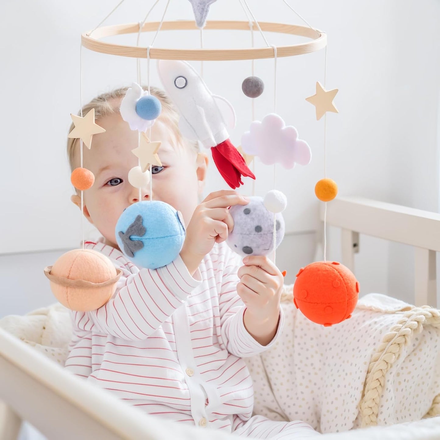 Baby Crib Mobile for Boys Girls | Felt Space Nursery Mobile Wooden Mobile for Crib | Astronaut Space Theme Nursery Bed Decoration Baby Mobile for Crib | Gift for Newborn Nursery Decor