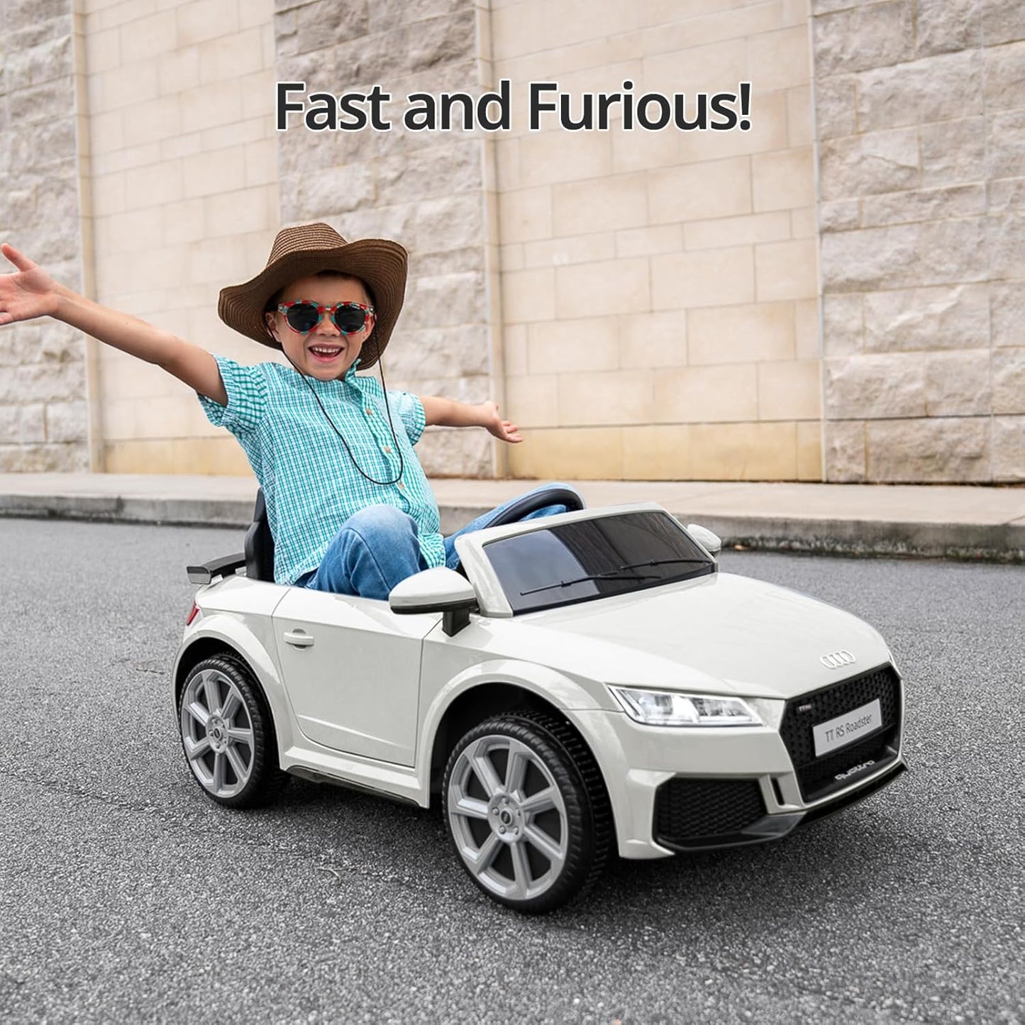 Licensed Audi Electric Kids Car, 12V Kids Ride-on Toy Car for Toddlers w/Remote - White