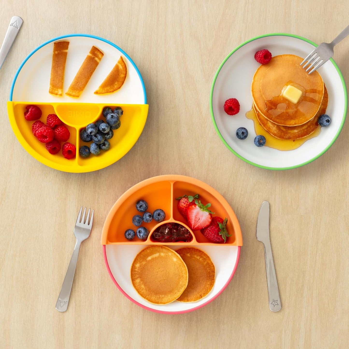 Omie® Easy Scoop Plates for Kids | Unique Design Helps Food Fall into the Spoon, Not on the Table | Made from Plants | 3 Plates + 2 Silicone Dividers | Blue