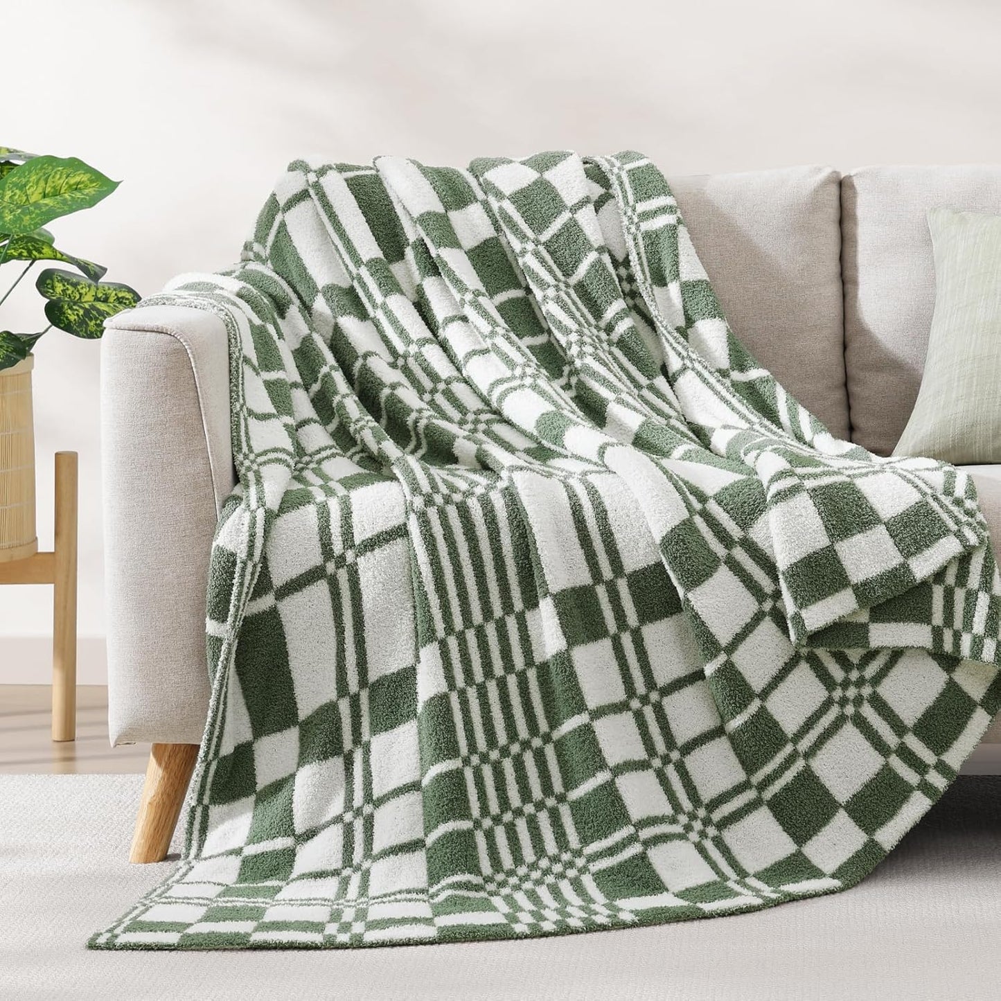 WRENSONGE Checkered Throw Blanket, Olive Green Soft Cozy Fluffy Warm Hand Made Throw Blankets for Couch, Sofa, Chair, Bed, Camping, Picnic, Travel Lightweight Bed Blanket - 50"*60"