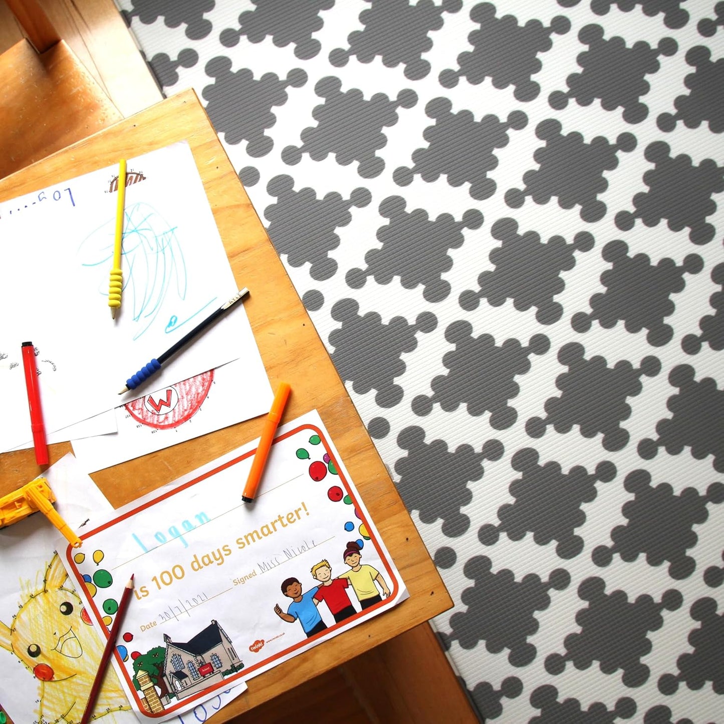 Cushmat Stylish Reversible Foam Play Mat (Large, Luxe Play - Charcoal Star) - Soft, Waterproof, Durable Play mat for Infants, Babies, Toddler, Kids & Grownup - 6.5ft x 4.5ft